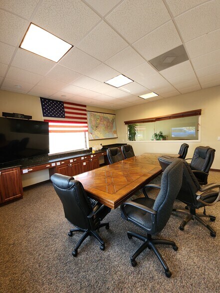 More Photos Of 8141 Mainline, Fort Myers Warehouse For Lease