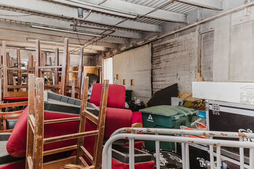 More Photos Of 130 N Washington Ave, Wichita General Retail For Sale