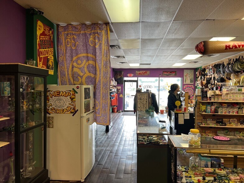 More Photos Of 544 Wilmington Ave, Dayton Storefront Retail Office For Lease