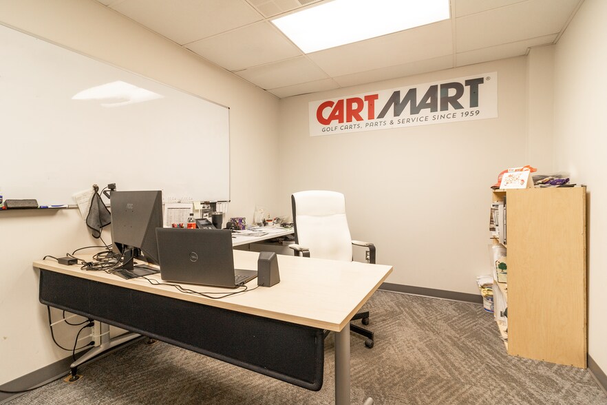 More Photos Of 1023 S Miami Blvd, Durham Warehouse For Lease