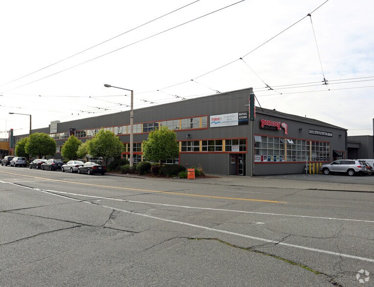 More Photos Of 2811-2839 NW Market St, Seattle Self Storage For Lease