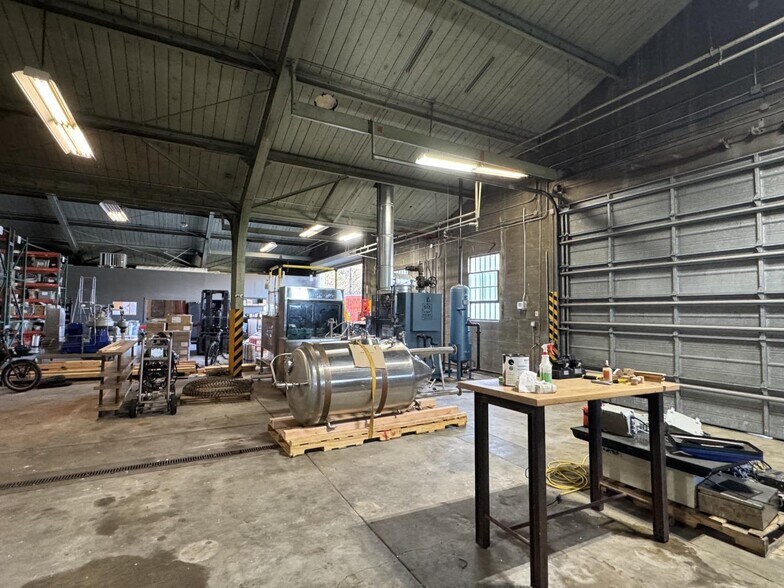 More Photos Of 644 Mason St, San Francisco Warehouse For Lease