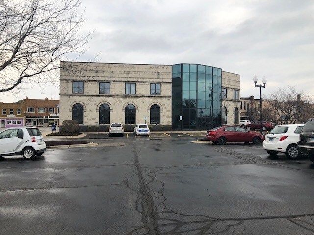 More Photos Of 530 S State St, Belvidere Office For Lease