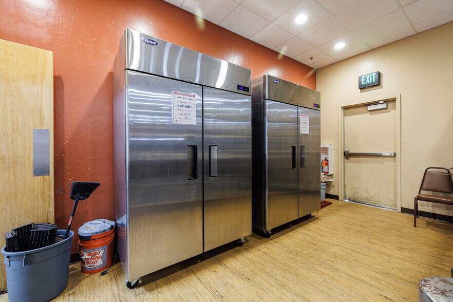 More Photos Of 7196 S Highway 92, Hereford Restaurant For Sale