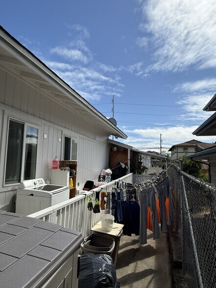 More Photos Of 1424 Gulick Ave, Honolulu Multifamily For Sale