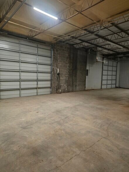 More Photos Of 211 SW Texas Ave, Lawton Warehouse For Sale