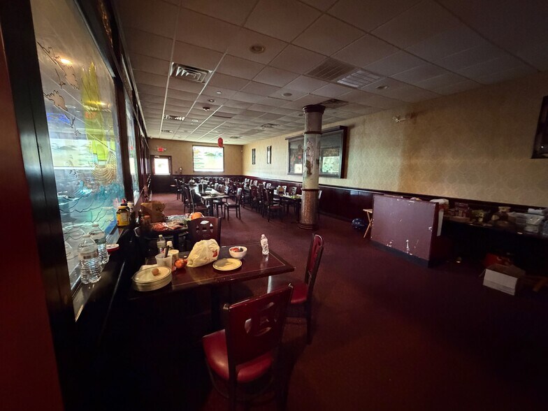 More Photos Of 4303 N Navarro St, Victoria Freestanding For Lease