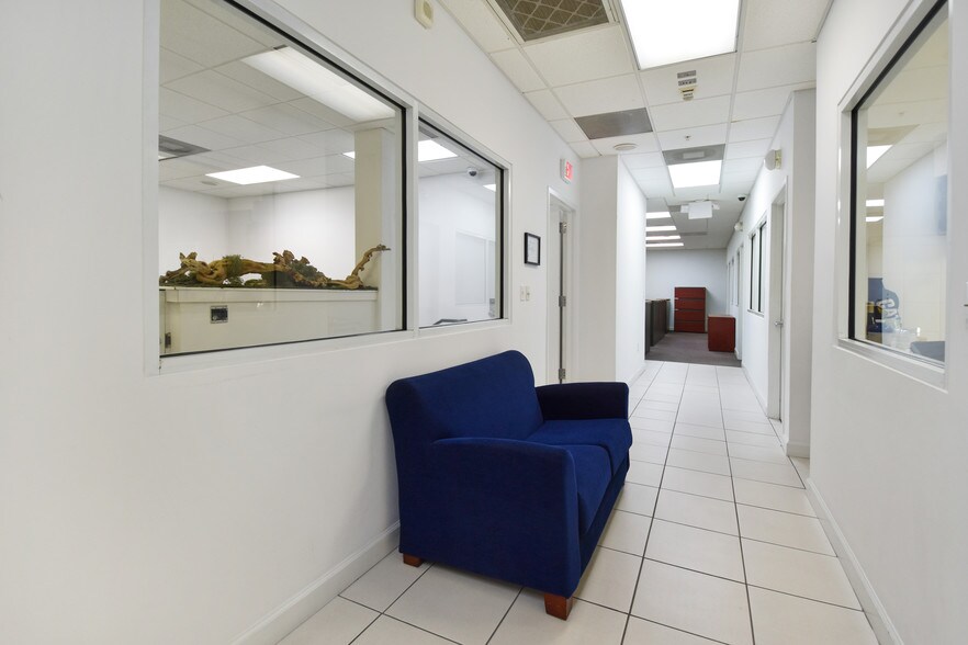 More Photos Of 3301-3389 NW 97th Ave, Miami Warehouse For Lease