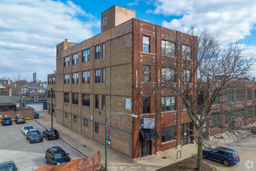 Primary Photo Of 4147 N Ravenswood Ave, Chicago Loft Creative Space For Lease