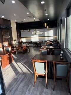 More Photos Of 755 Kapahulu Ave, Honolulu Restaurant For Lease