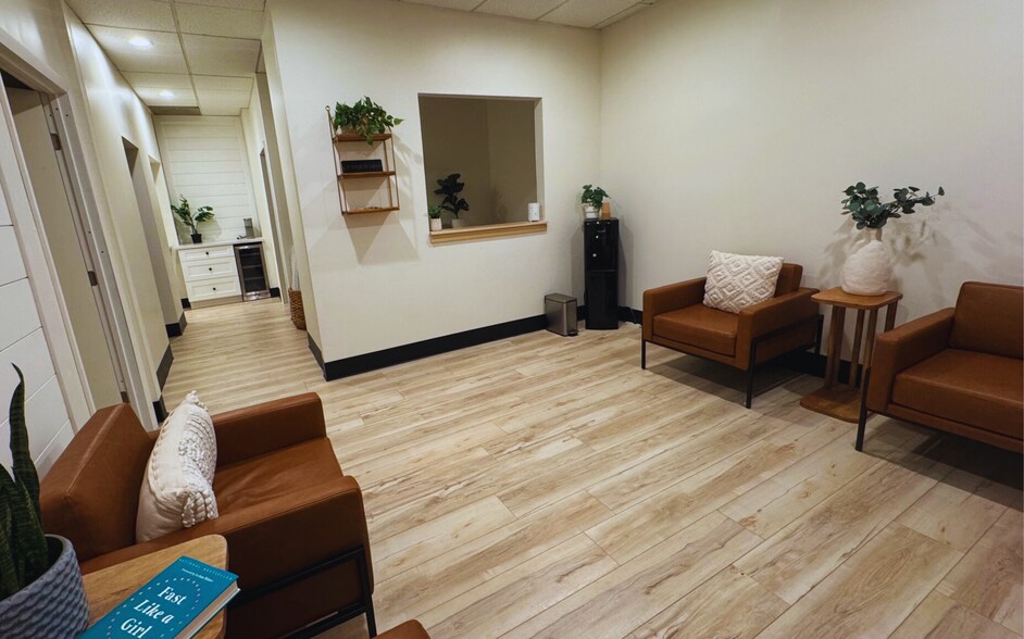 More Photos Of 16766 Bernardo Center Dr, San Diego Medical For Sale