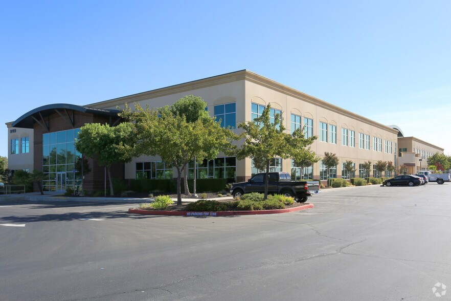 More Photos Of 810 Vaca Valley Pky, Vacaville Office For Lease