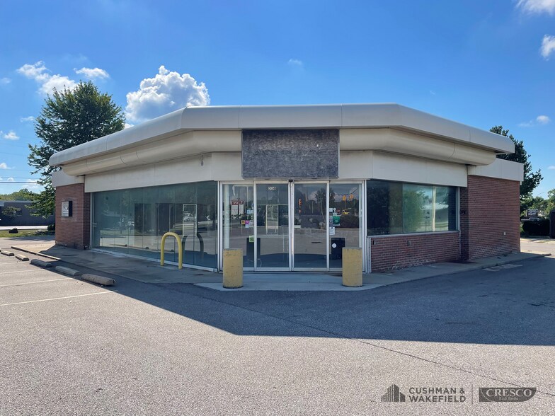Primary Photo Of 316 E Highland Rd, Macedonia General Retail For Lease