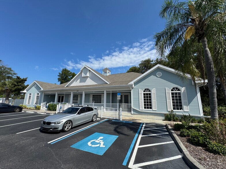 More Photos Of 2146 Alternate 19 N, Palm Harbor Office For Sale
