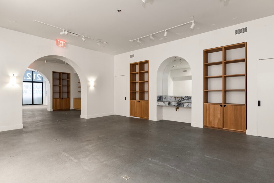 More Photos Of 106 N 6th St, Brooklyn Apartments For Lease