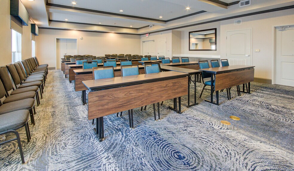 More Photos Of 4617 7th St, Bay City Hotel For Sale