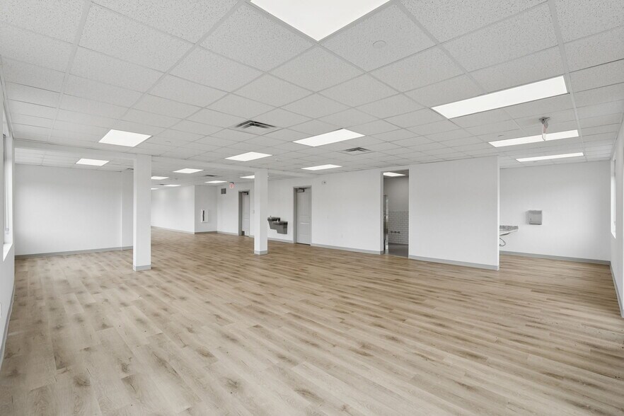 More Photos Of 2300 S High St, Columbus Apartments For Lease