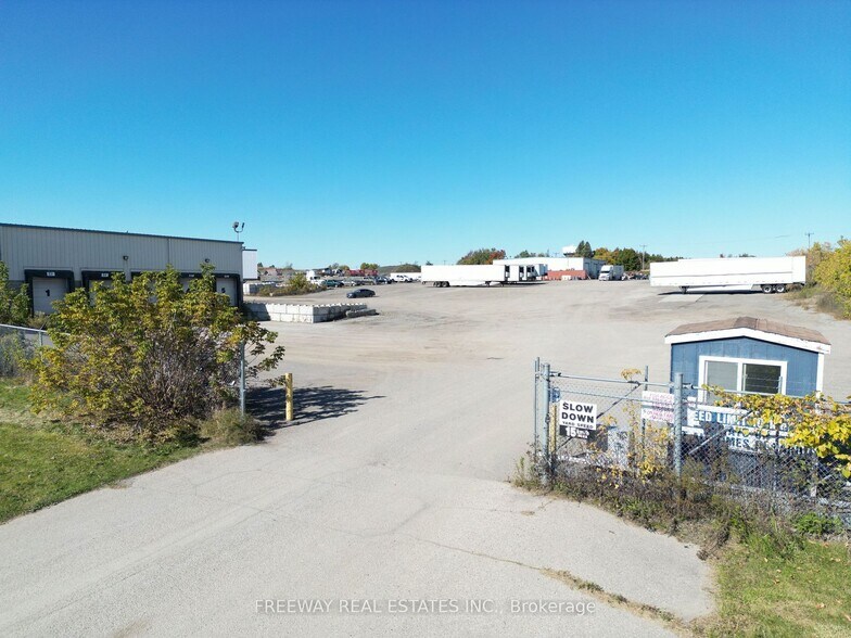 More Photos Of 35 Sharp Rd, Brantford Warehouse For Sale