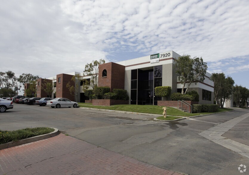 More Photos Of 7930 Arjons Dr, San Diego Research And Development For Lease