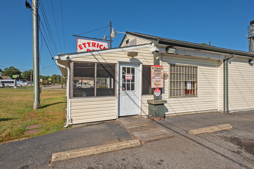 More Photos Of 3608 E River Rd, South Chesterfield Restaurant For Sale