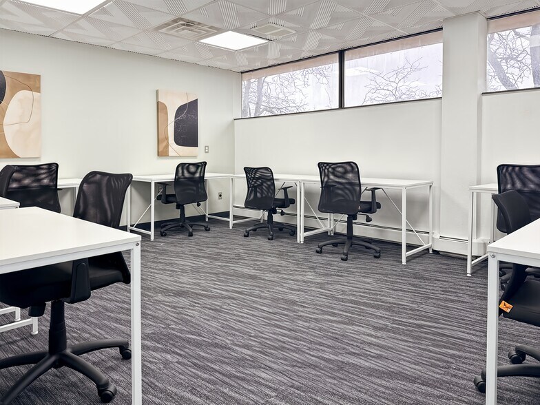 More Photos Of 6450 Farmington Rd, West Bloomfield Coworking Space