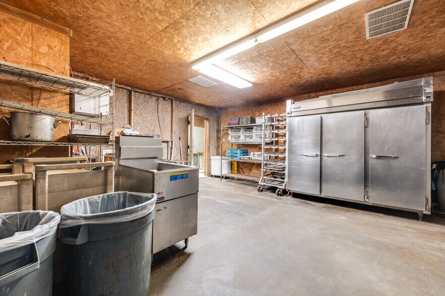 More Photos Of 7789 US-83, Wheeler General Retail For Sale