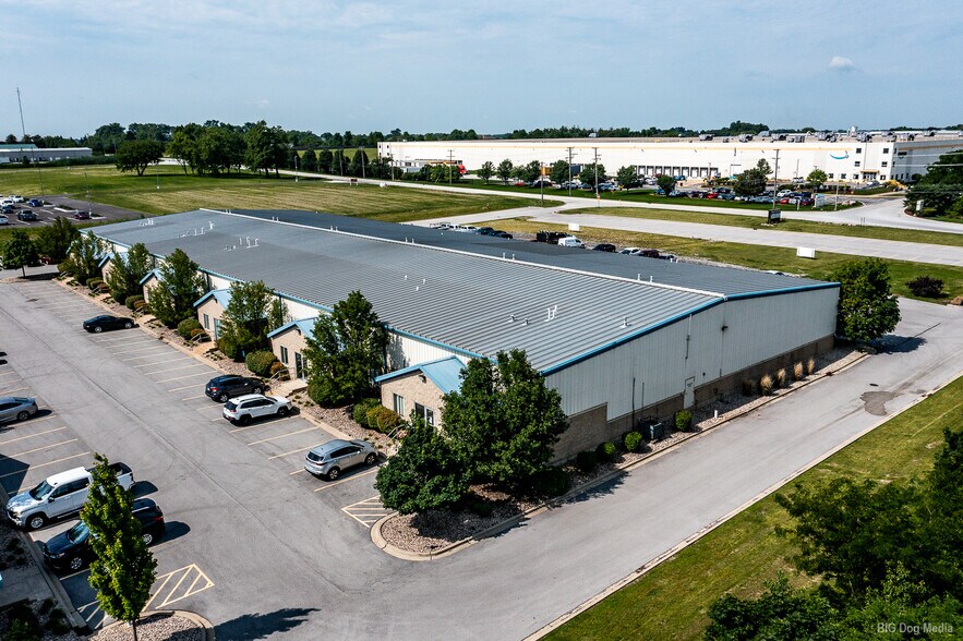 More Photos Of 6370 W Emerald Pky, Monee Warehouse For Lease