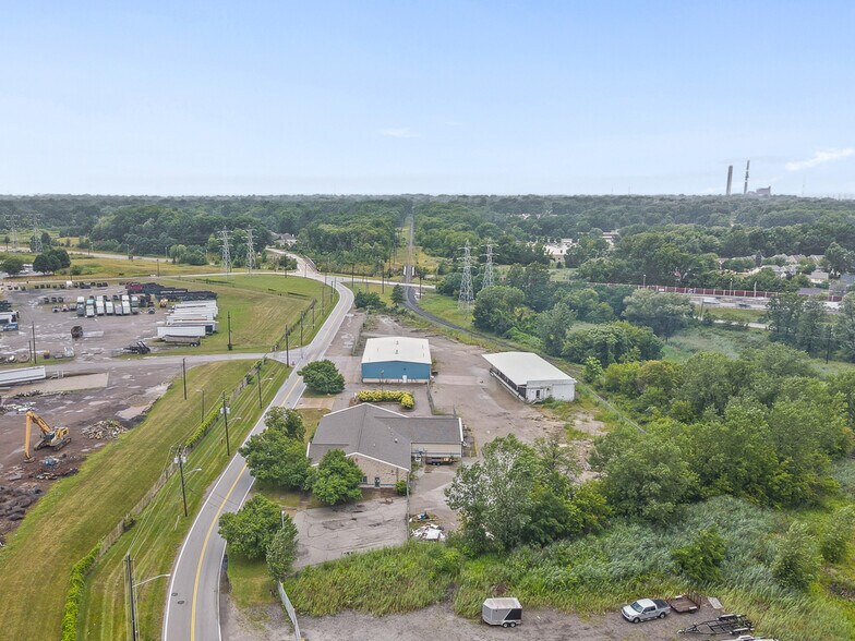 More Photos Of 37401 Stevens Blvd, Willoughby Flex For Lease