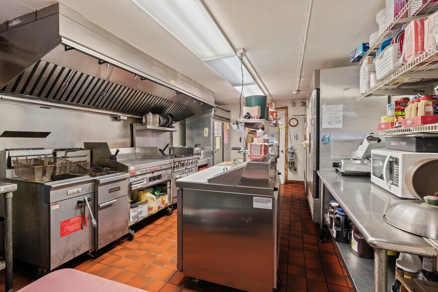 More Photos Of 814 S White Horse Pike, Somerdale Restaurant For Sale