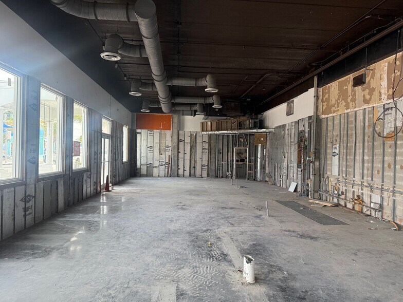 More Photos Of 201 Old San Carlos Blvd, Fort Myers Restaurant For Lease