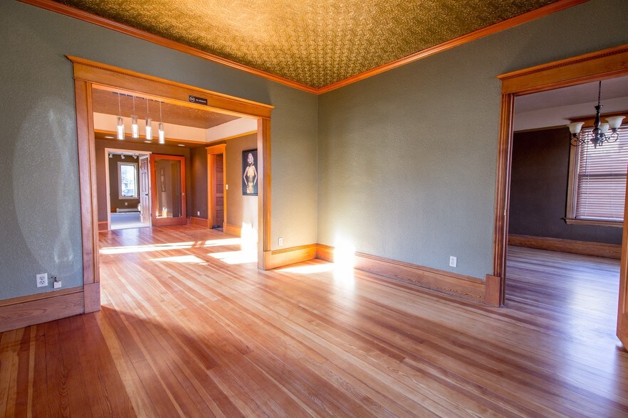More Photos Of 1530 S Tejon St, Colorado Springs Office For Lease