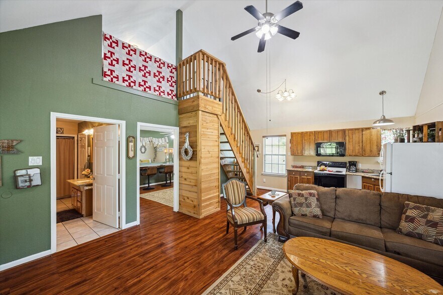 More Photos Of 18232 County Road 127, Pearland Lodge Meeting Hall For Sale