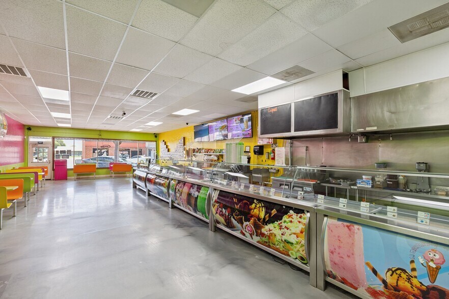 More Photos Of 1520 Center Ave, Dos Palos Storefront For Sale