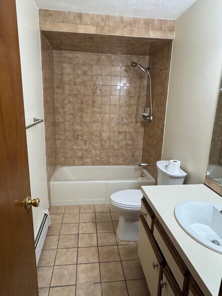 More Photos Of 6 8 12-14 Rosemont Terrace and 50-68 Woonasquatuck, Providence Apartments For Sale