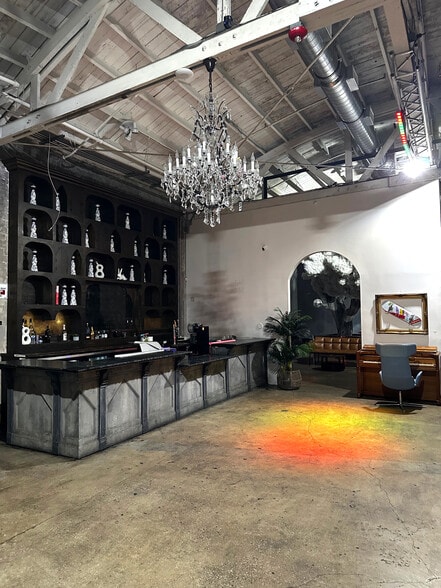 More Photos Of 1926 E 7th Pl, Los Angeles General Retail For Lease