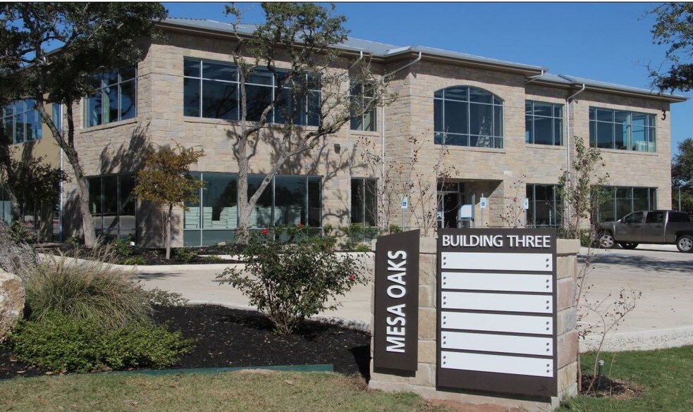 More Photos Of 5920 W William Cannon Dr, Austin Unknown For Lease