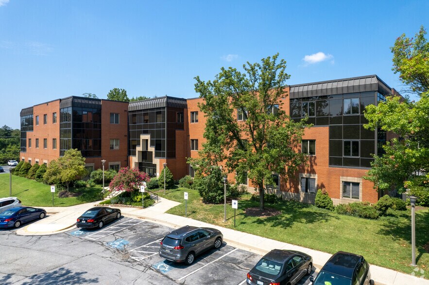 Primary Photo Of 4000 Old Court Rd, Pikesville Medical For Lease