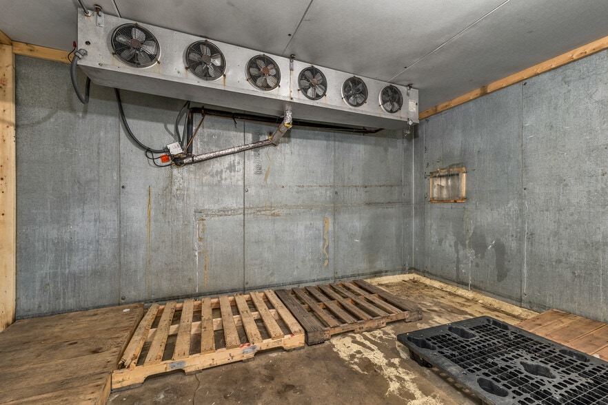 More Photos Of 22 Kendall Pond Rd, Derry Food Processing For Sale