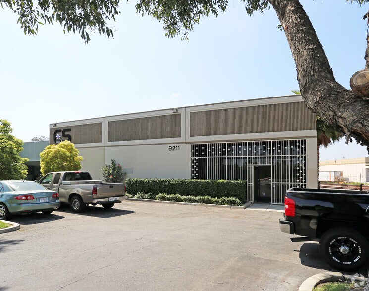 More Photos Of 9211 Greenleaf Ave, Santa Fe Springs Warehouse For Sale