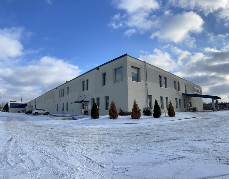 More Photos Of 1140 Gervais Ave, Maplewood Warehouse For Lease
