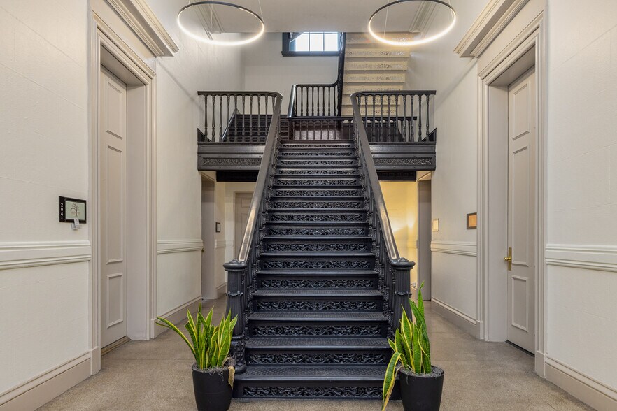 More Photos Of 40 Pleasant St, Portsmouth Office For Lease