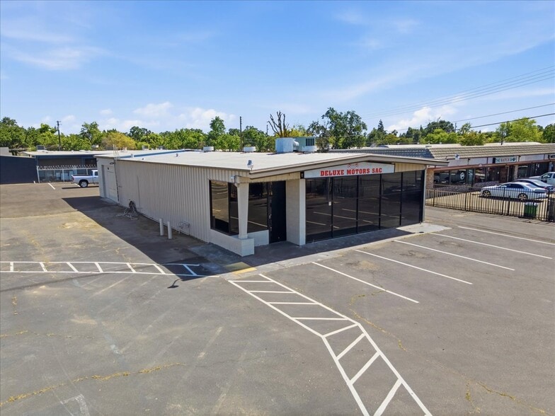 More Photos Of 4554 Auburn Blvd, Sacramento Auto Dealership For Sale