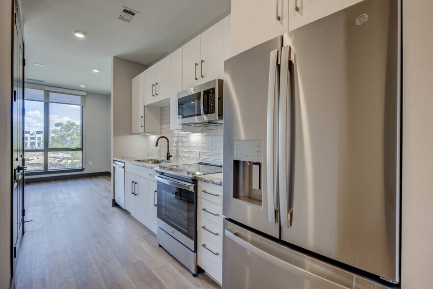 More Photos Of 352 S Walker St, Cary Apartments For Lease