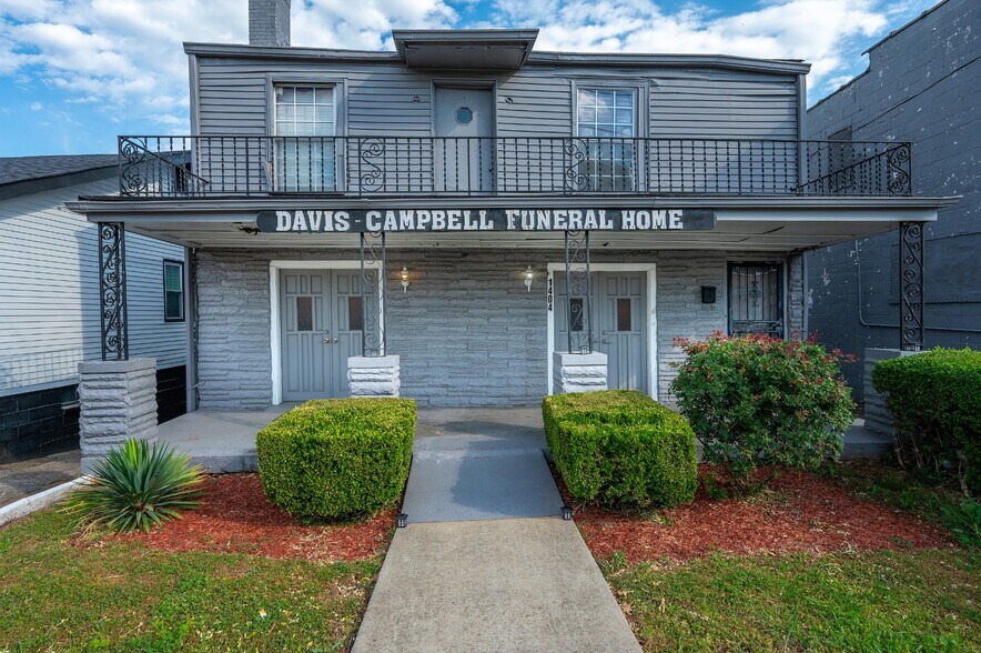More Photos Of 1404 Jefferson St, Nashville Funeral Home For Sale