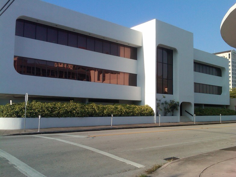 More Photos Of 100 Almeria Ave, Coral Gables Office For Lease