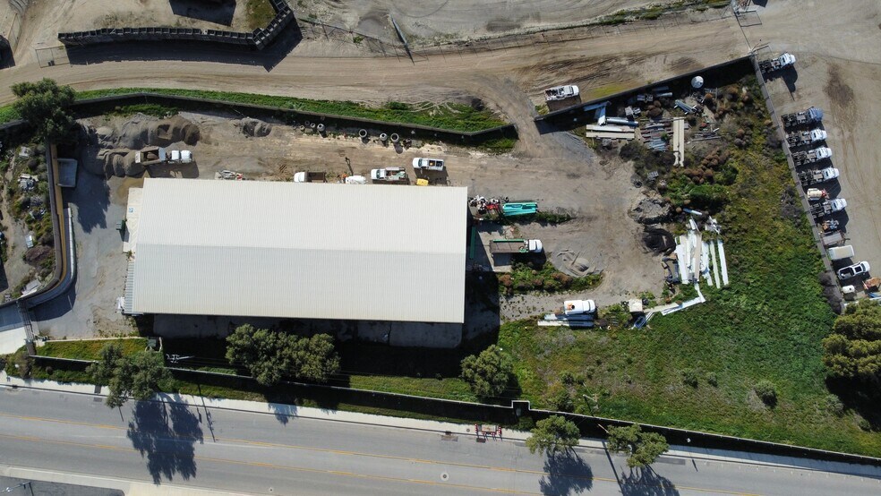 More Photos Of 151-161 Airport Rd, King City Warehouse For Sale