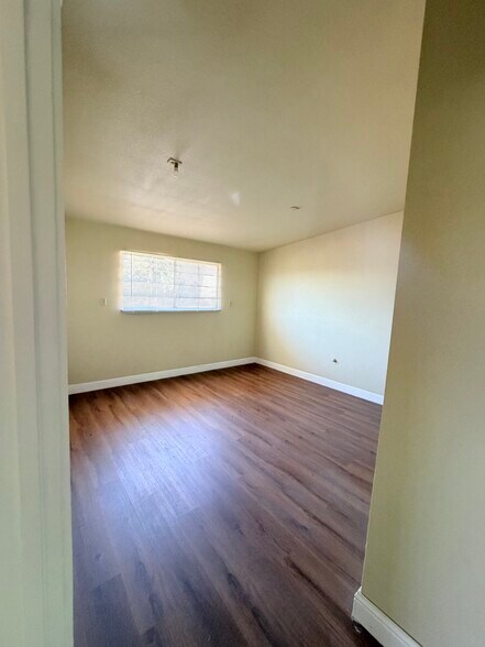 More Photos Of 3230 Moore Rd, Ceres Warehouse For Sale