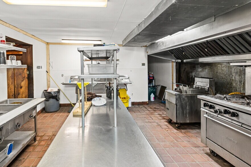 More Photos Of 1162 School St, Percy Restaurant For Sale