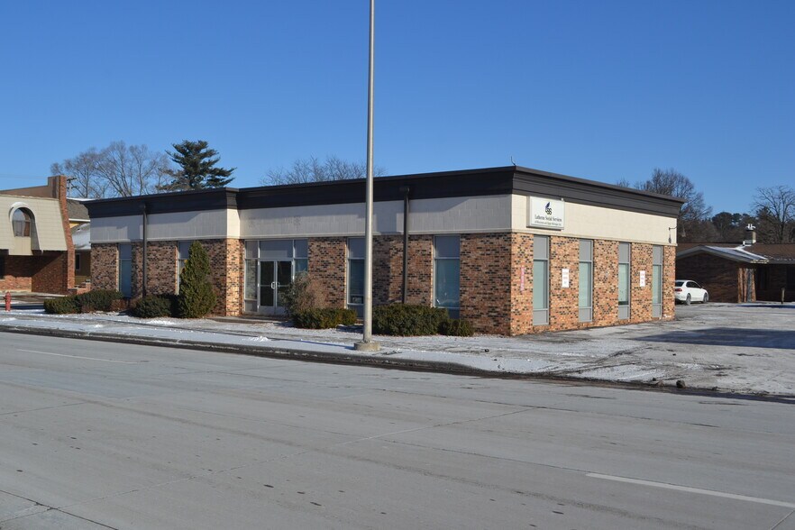More Photos Of 115 N 6th St, Wausau Medical For Lease