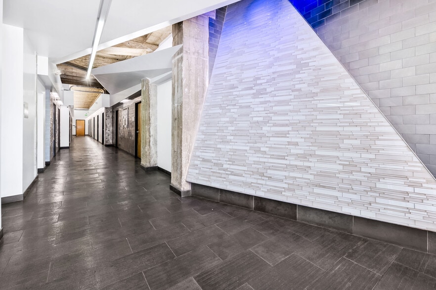 More Photos Of 6363 Wilshire Blvd, Los Angeles Loft Creative Space For Lease